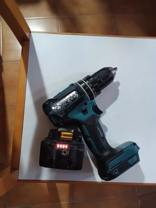 TALADRO MAKITA PERCUTOR DHP485
