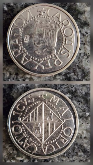Réplica moneda 1\2 Real Carlos I (FNMT)