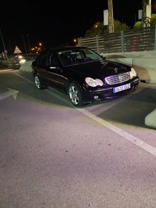 Mercedes-Benz Clase C 2005