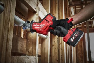 Milwaukee M18 FHZ - Sierra de sable de una mano