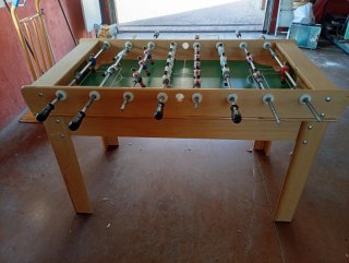 Futbolín de madera