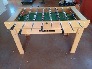 Futbolín de madera