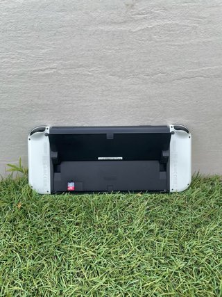 Pacchetto Nintendo Switch OLED + Accessori