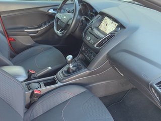 Ford Focus ST-Line 1.0 EcoBoost 2016 -Para reparar