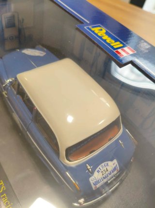 Revell Lloyd Alexander TS Racing 1/18