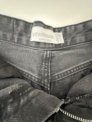 Shorts Vaqueros Stradivarius Gris