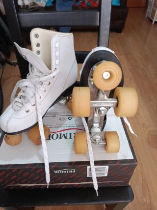 Patines blancos talla 40