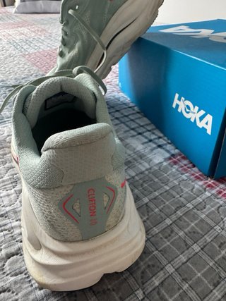 Hoka Clifton 10