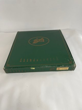 Juego de Ajedrez Metálico y Madera