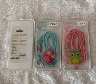 3 custodie iPhone 14 Plus con cordino