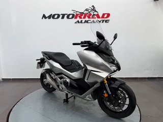 Honda Forza 750