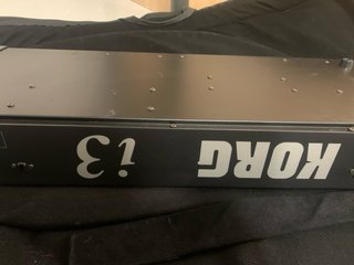 Teclado Korg i3 con funda