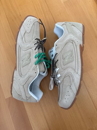 Sneakers New Balance x Miu Miu Beige