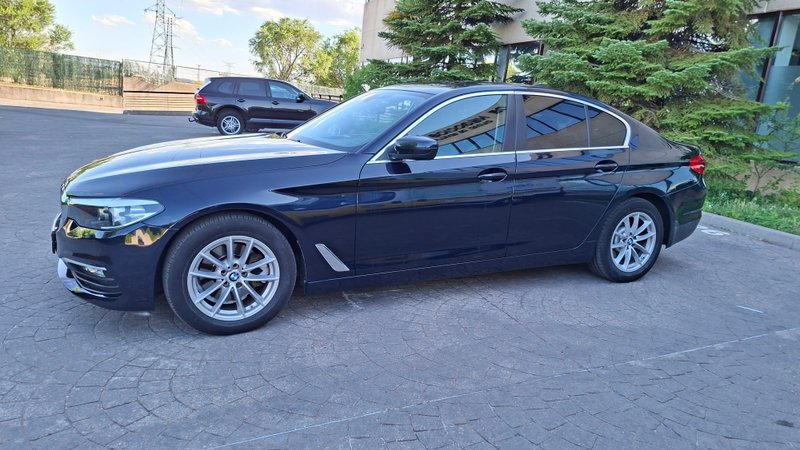 BMW Serie 5 2018, foto 11