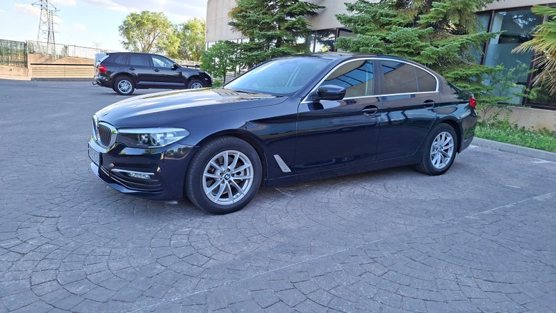 BMW Serie 5 2018, foto 21