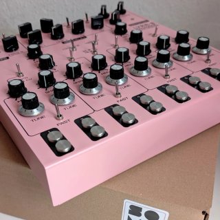 Soma Lyra-8 Organismic Synthesizer