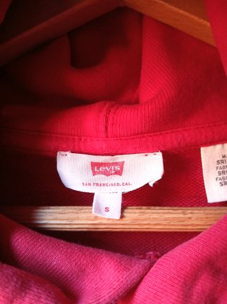 Sudadera Levi's Color Block Roja, Blanca y Azul
