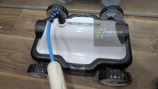 Robot eléctrico para piscina de fondo plano