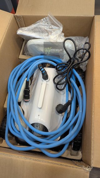 Robot eléctrico para piscina de fondo plano