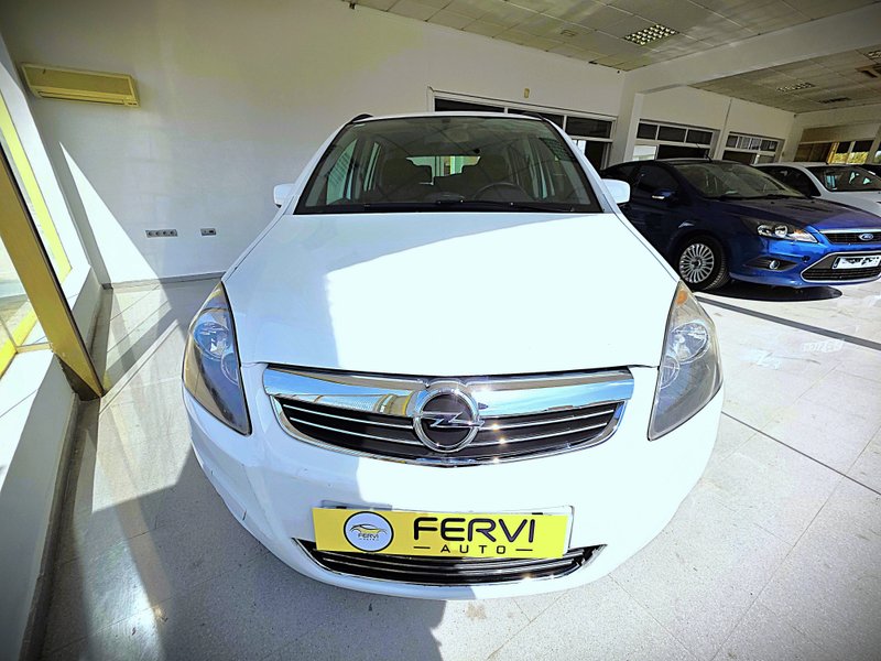 Opel Zafira 2014 ( 7 Plazas) / Financiamiento - foto 1