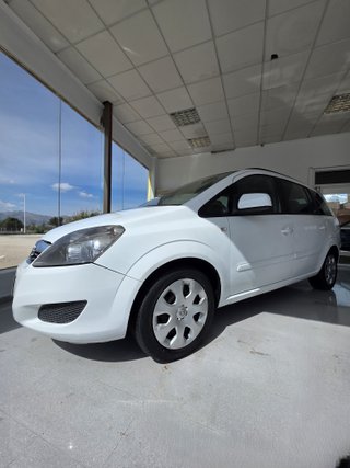 Opel Zafira 2014 ( 7 Plazas) / Financiamiento
