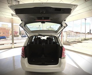 Opel Zafira 2014 ( 7 Plazas) / Financiamiento