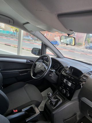 Opel Zafira 2014 ( 7 Plazas) / Financiamiento