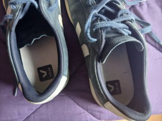 Zapatillas Veja azul y blanco buen estado