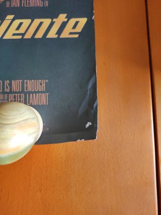 Cartel James Bond El Mundo Nunca Es Suficiente