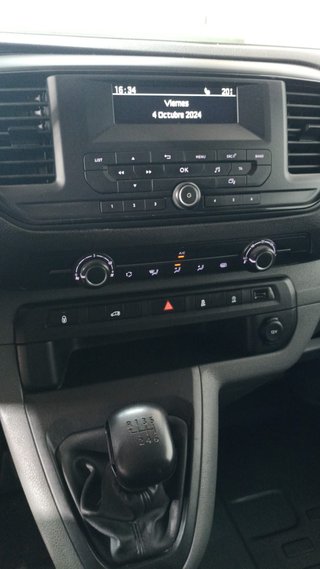 OPEL VIVARO 2021