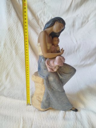 Figura Madre e Hija Porcelana NAO by LLADRO