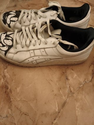 Zapatillas Asics Edición Limitada Mickey Mouse