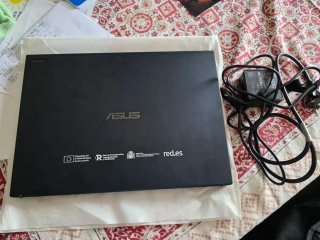 Portátil Asus ExpertBook 512GB. I5. Más maletín.