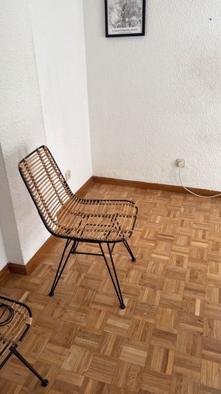 2 Sillas Kave Home Ratán y Metal