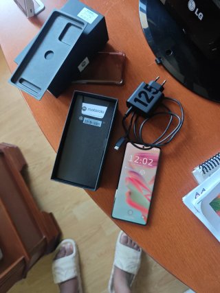 Motorola Edge 40 Pro 12 GB di RAM con 256 GB