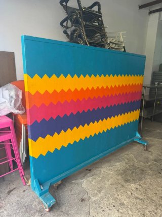 Separador de ambientes con ruedas