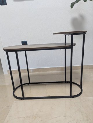 Mesa auxiliar madera y metal negra
