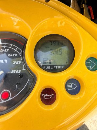 Yamaha Jog RR 49cc Scooter Amarillo