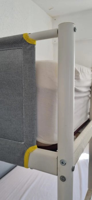 Cama litera IKEA CON LOS COLCHONES todo 200