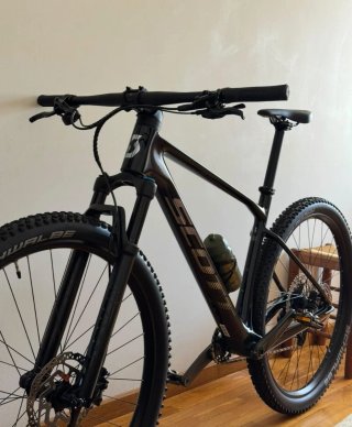 Scott Scale 930 Carbono 2025