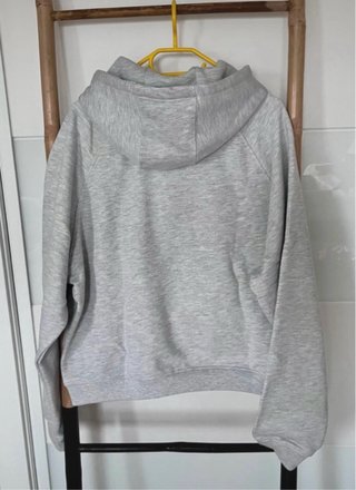 Sudadera Nuevayol Benito x Zara Gris