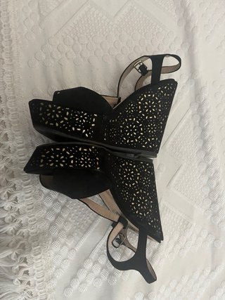 Zapatos de cuña negros TRG