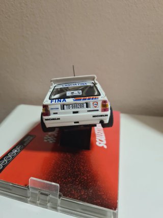 Scalextric Lancia Delta Integrale FINA