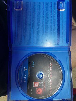 Metal Gear Solid V: The Phantom Pain PS4 Edición D