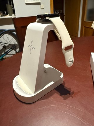 Apple Watch SE 2da Gen 40mm + base de carga