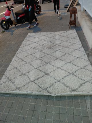 Alfombra muy  grande  290x190 cm nueva