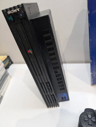 PlayStation 2 Sony Nera con accessori