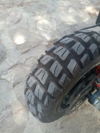 Patinete eléctrico todoterreno