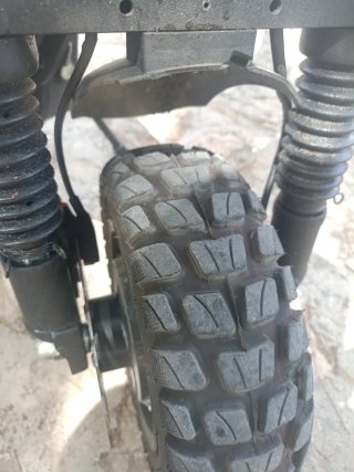 Patinete eléctrico todoterreno