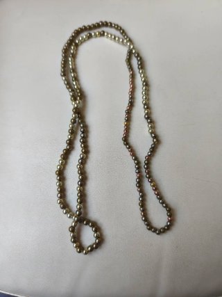Collar largo bolitas plateadas señora unisex